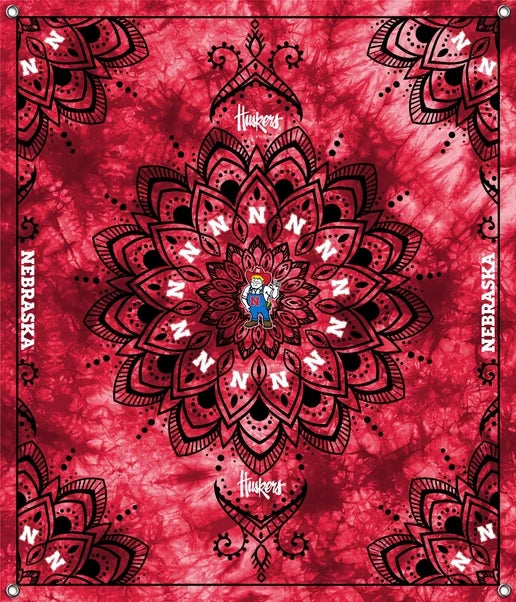 Nebraska Cornhuskers NCAA College Tapestry Spirit Banner 58x47 inches Sykel Enterprises 4 Grommets Polyester Fabric NE-5001
